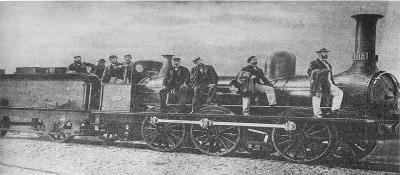 Locomotiva-a-vapor-para-comboios-de-passageiros-denominada-Coimbra-em-meados-de-1870.JPG