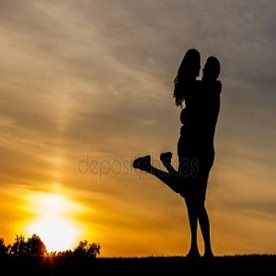 depositphotos-93194496-stock-photo-evening-meeting-of-lovers-outdoors.jpg
