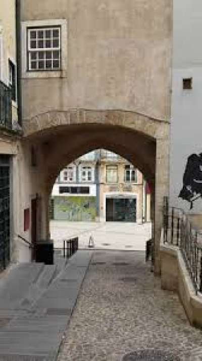 Arco-de-Almedina2.png